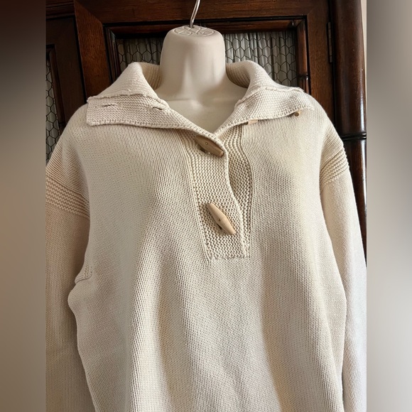 Von Saken Versatile Turtleneck Sweater - Picture 3 of 6